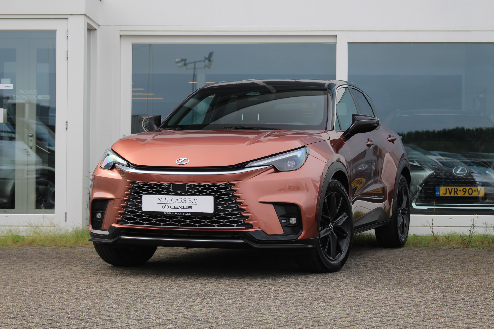 Lexus LBX Original Edition 2WD Hybrid I NL-auto! I Uniek I Tech pack I Garantie I Applecarplay 54165372-0.jpg | M.S. Cars B.V.