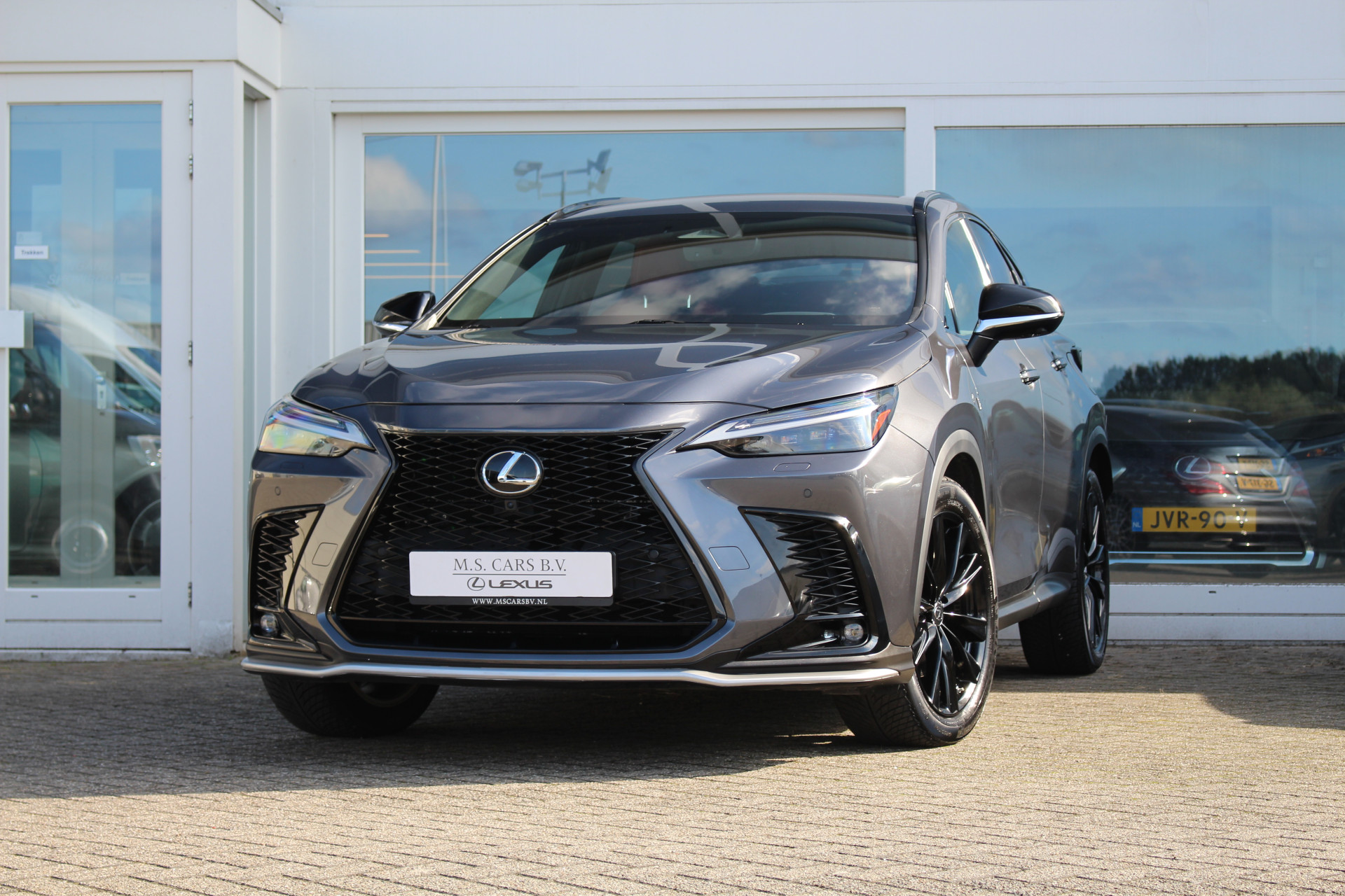 Lexus NX 450h+ AWD F-SPORT Plug-in hybride I Trekhaak I Applecarplay I 360-camera 56376704-0.jpg | M.S. Cars B.V.